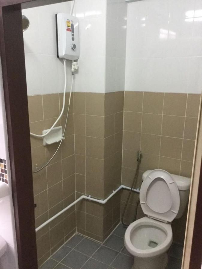 Ze Residence Ram Intra Bangkok Luaran gambar