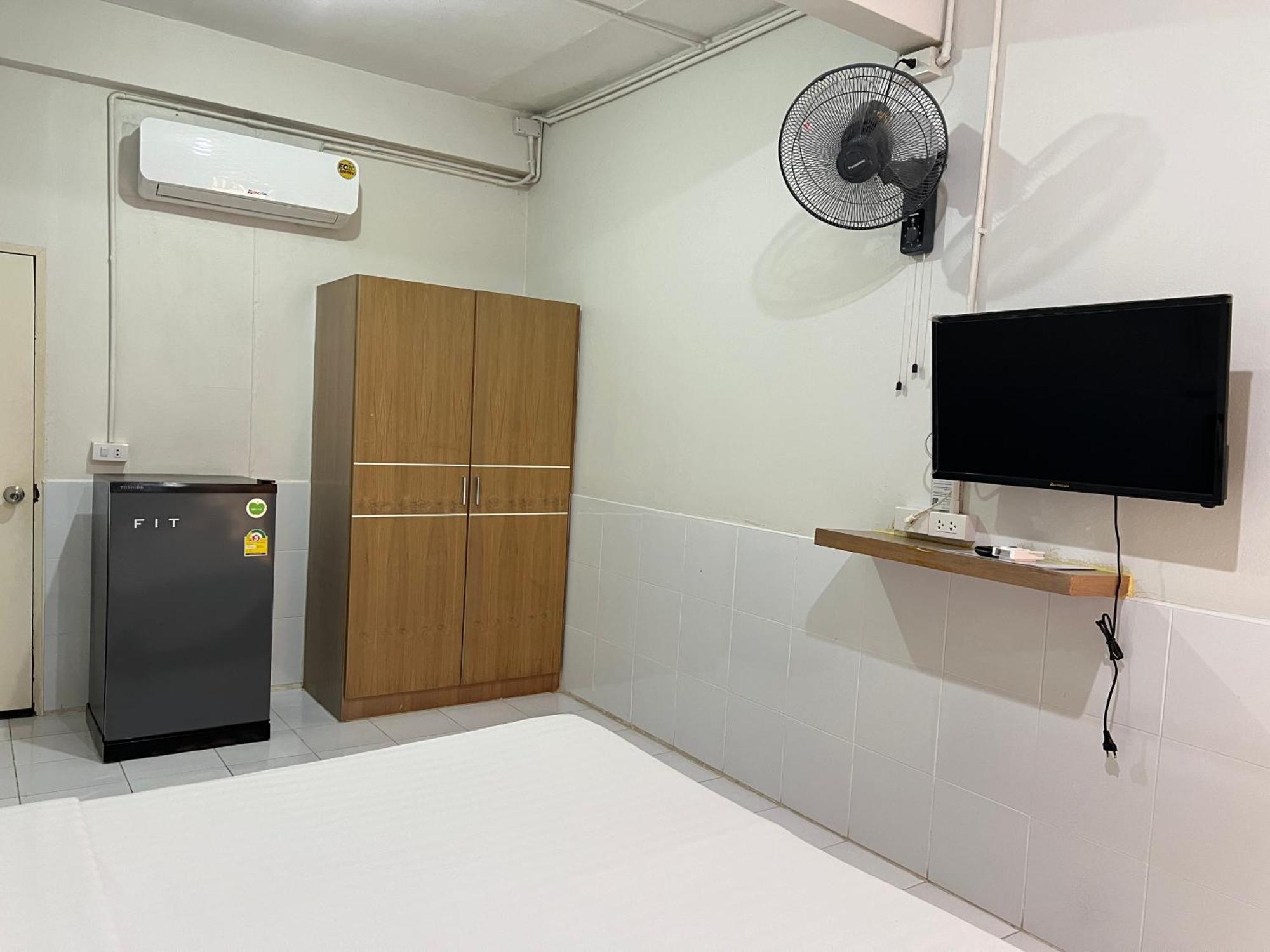 Ze Residence Ram Intra Bangkok Luaran gambar